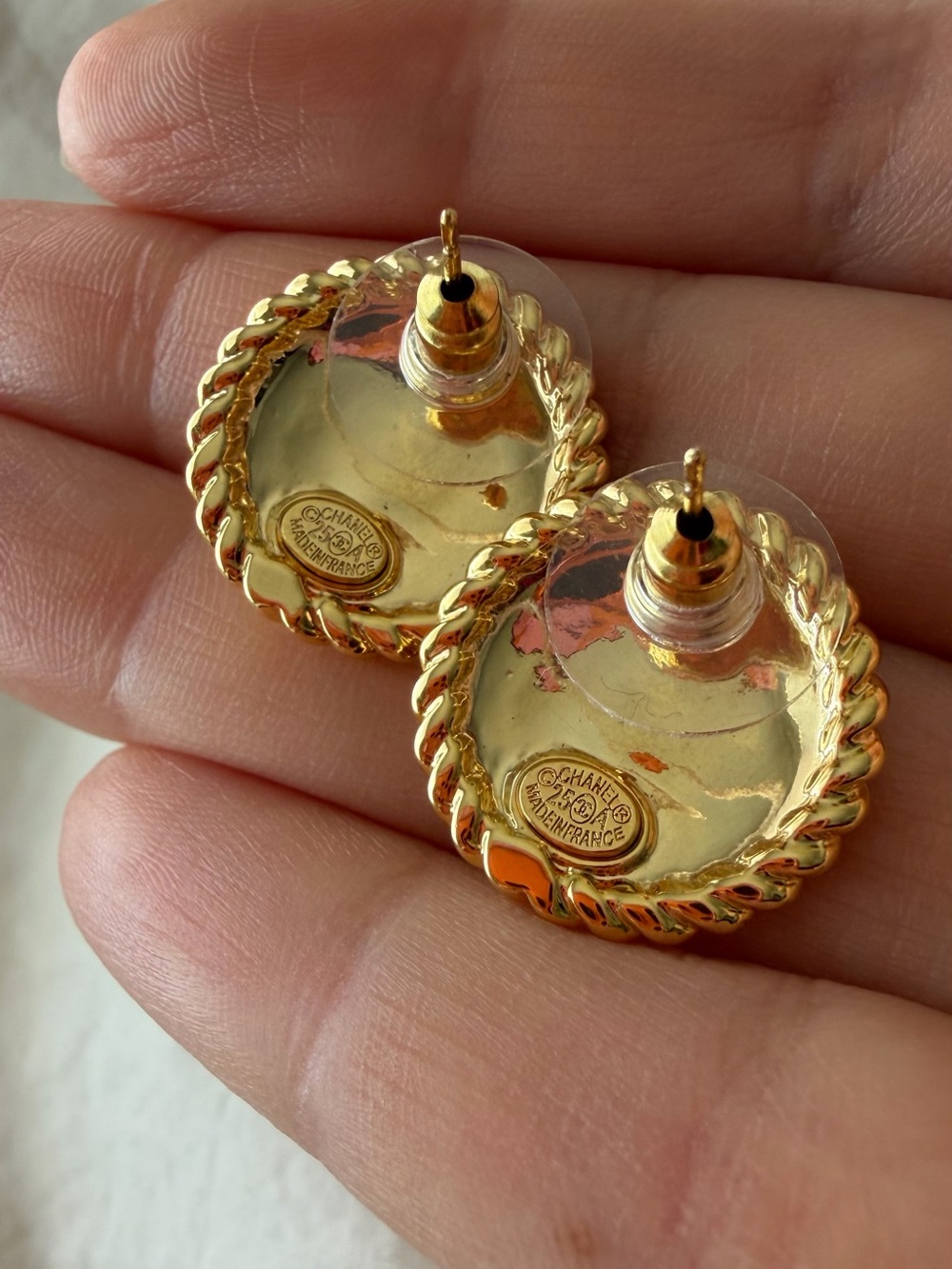 CHANEL Gold Interlocking CC Round Button Earrings - Picture 9 of 14